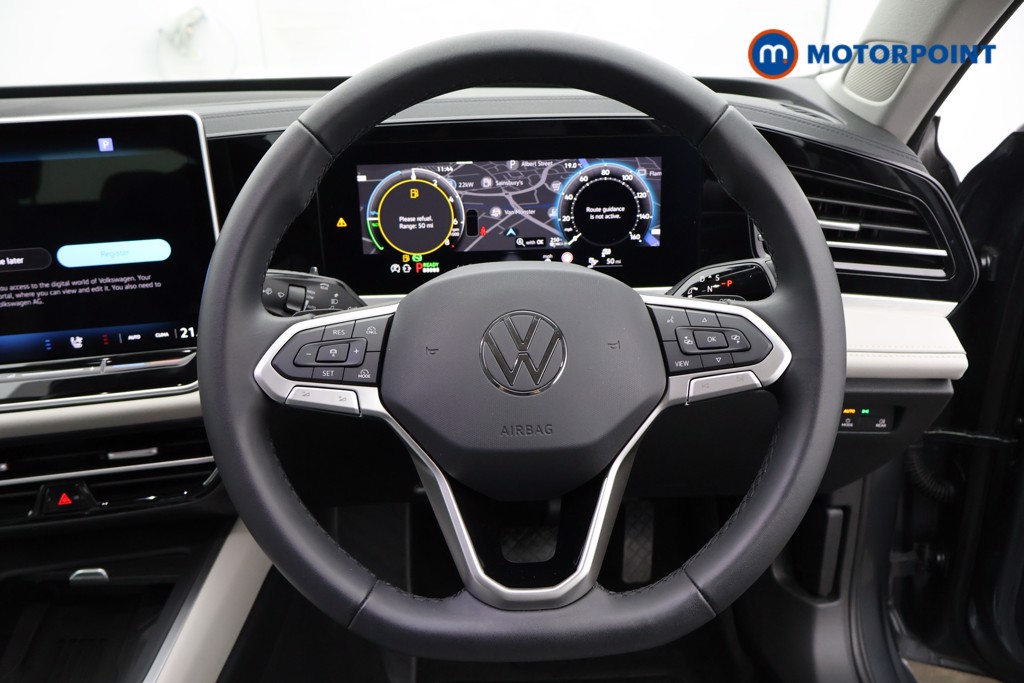Volkswagen Passat Life Automatic Petrol Plug-In Hybrid Estate - Stock Number (1573303) - 1st supplementary image