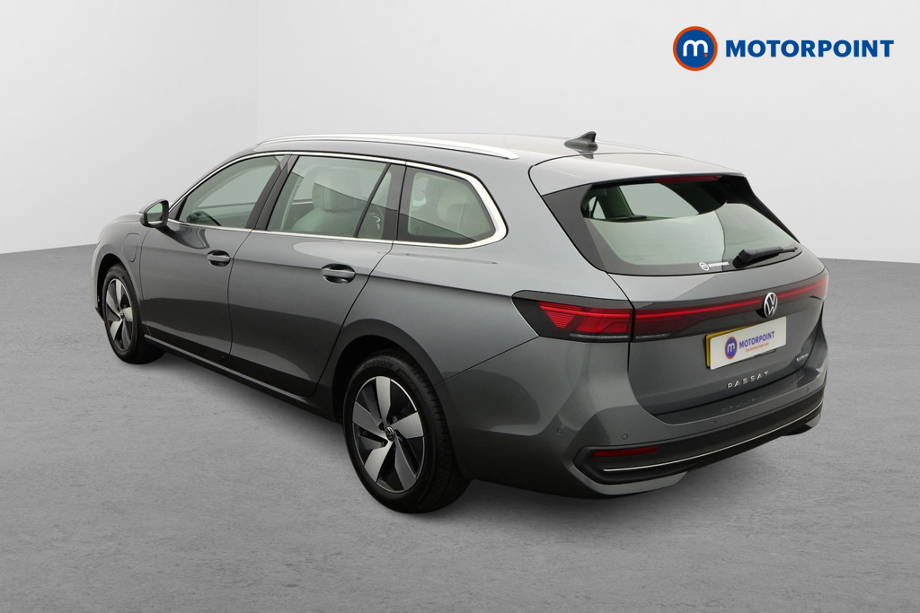 Volkswagen Passat Life Automatic Petrol Plug-In Hybrid Estate - Stock Number (1573303) - Passenger side rear corner