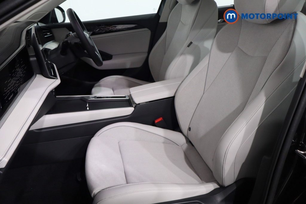 Volkswagen Passat Life Automatic Petrol Plug-In Hybrid Estate - Stock Number (1573327) - 4th supplementary image
