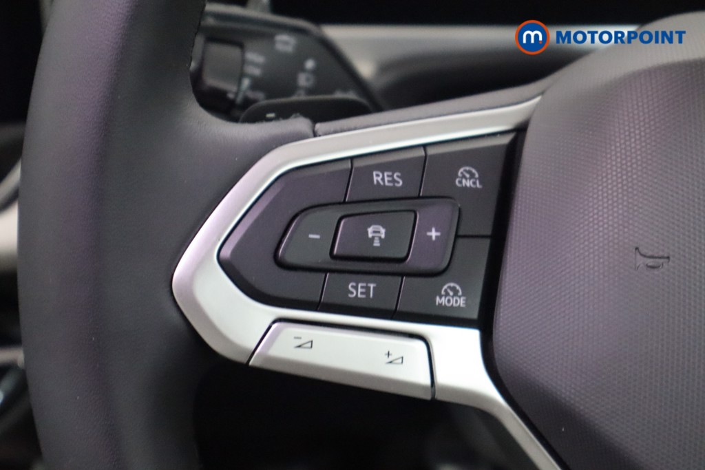 Volkswagen Passat Life Automatic Petrol Plug-In Hybrid Estate - Stock Number (1573327) - 7th supplementary image