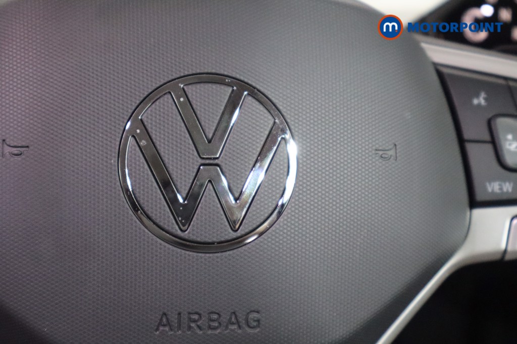 Volkswagen Passat Life Automatic Petrol Plug-In Hybrid Estate - Stock Number (1573327) - 15th supplementary image