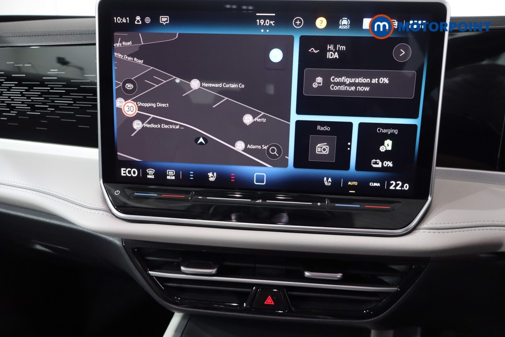 Volkswagen Passat Life Automatic Petrol Plug-In Hybrid Estate - Stock Number (1573327) - 17th supplementary image
