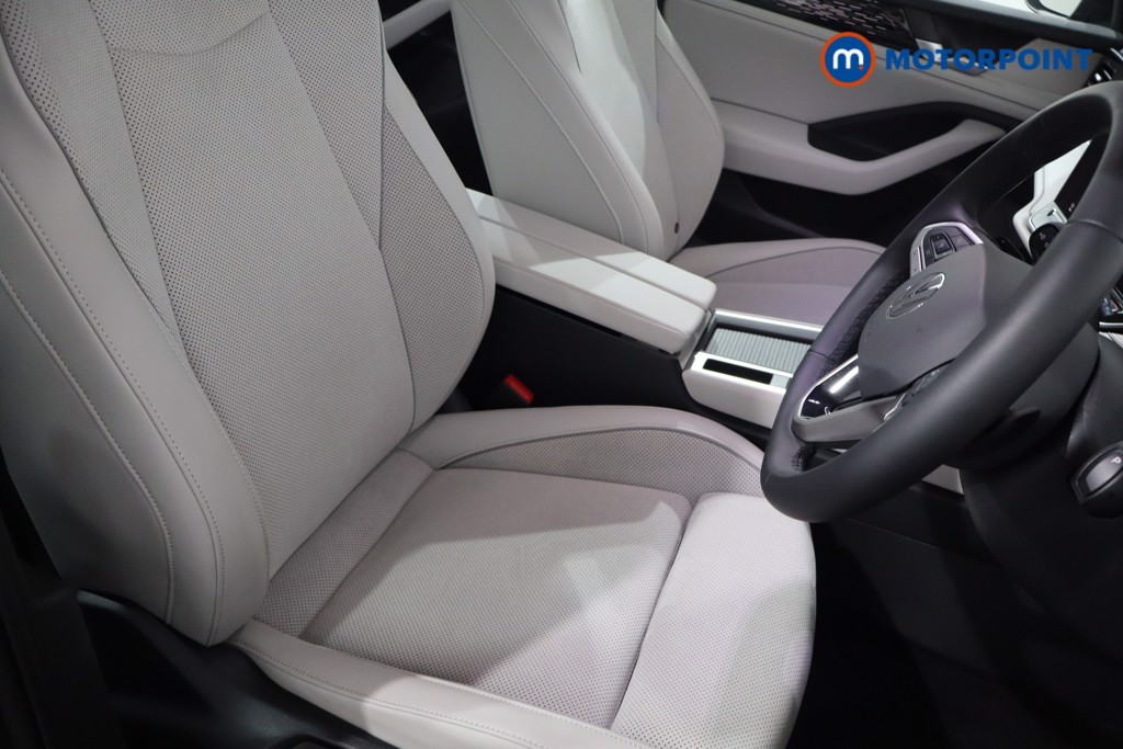Volkswagen Passat Life Automatic Petrol Plug-In Hybrid Estate - Stock Number (1573327) - 25th supplementary image