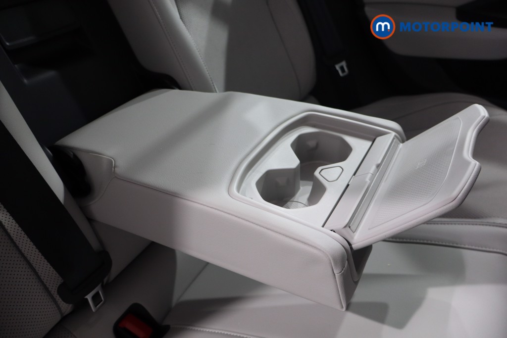 Volkswagen Passat Life Automatic Petrol Plug-In Hybrid Estate - Stock Number (1573327) - 27th supplementary image