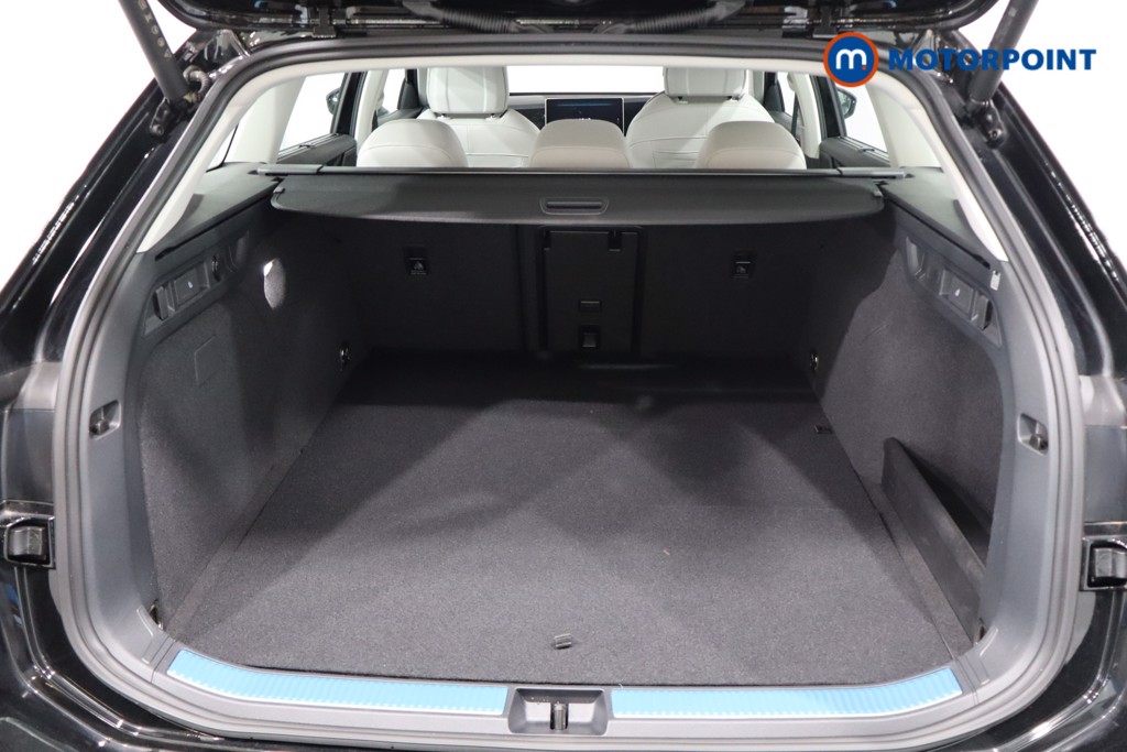 Volkswagen Passat Life Automatic Petrol Plug-In Hybrid Estate - Stock Number (1573327) - 39th supplementary image