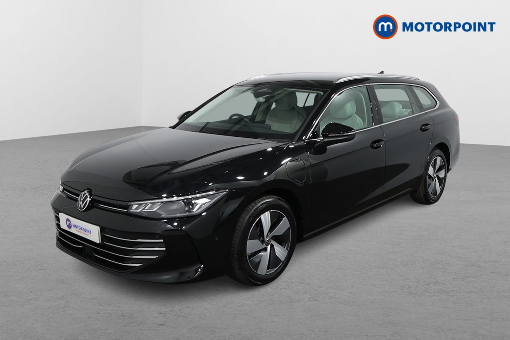 Volkswagen Passat Life Automatic Petrol Plug-In Hybrid Estate - Stock Number (1573327) - Passenger side front corner