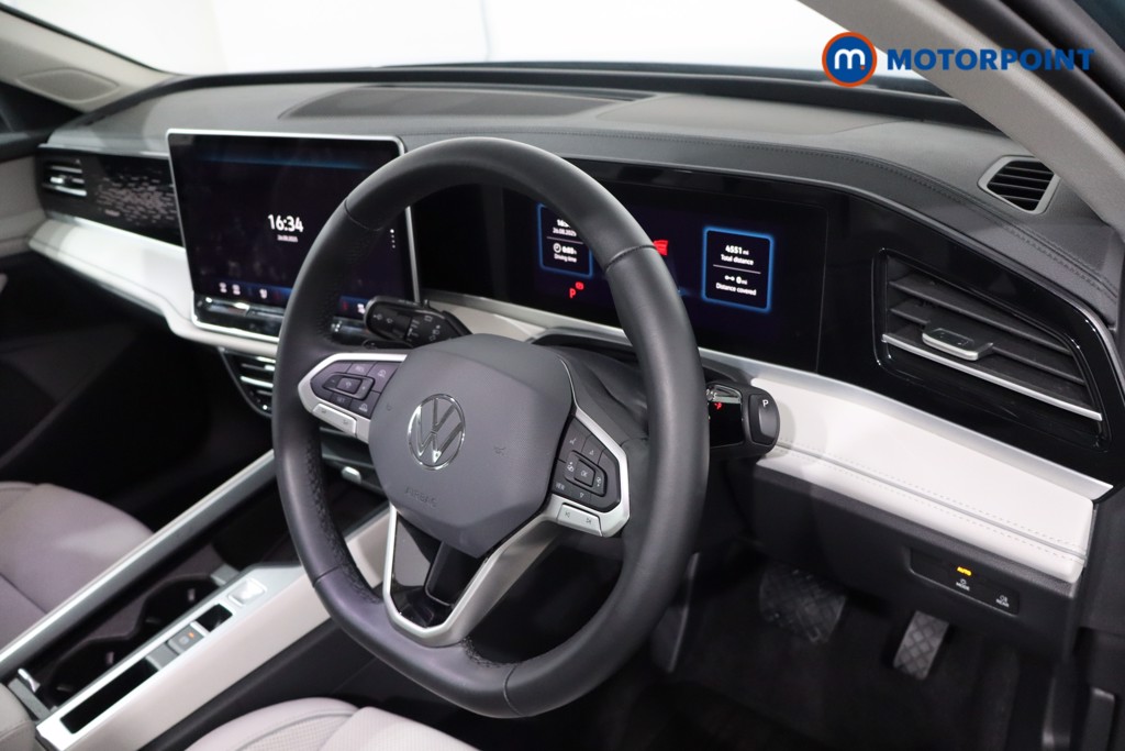 Volkswagen Passat Life Automatic Petrol Plug-In Hybrid Estate - Stock Number (1573328) - 24th supplementary image