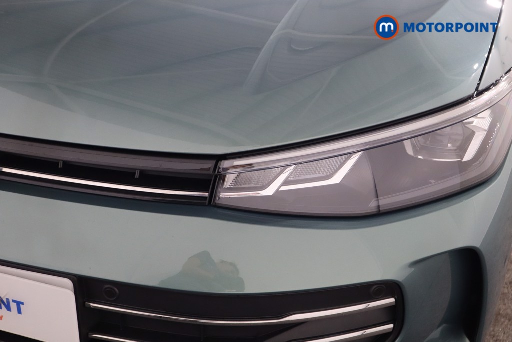Volkswagen Passat Life Automatic Petrol Plug-In Hybrid Estate - Stock Number (1573328) - 28th supplementary image