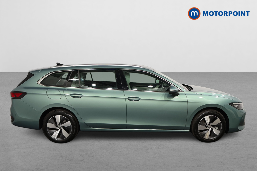 Volkswagen Passat Life Automatic Petrol Plug-In Hybrid Estate - Stock Number (1573328) - Drivers side