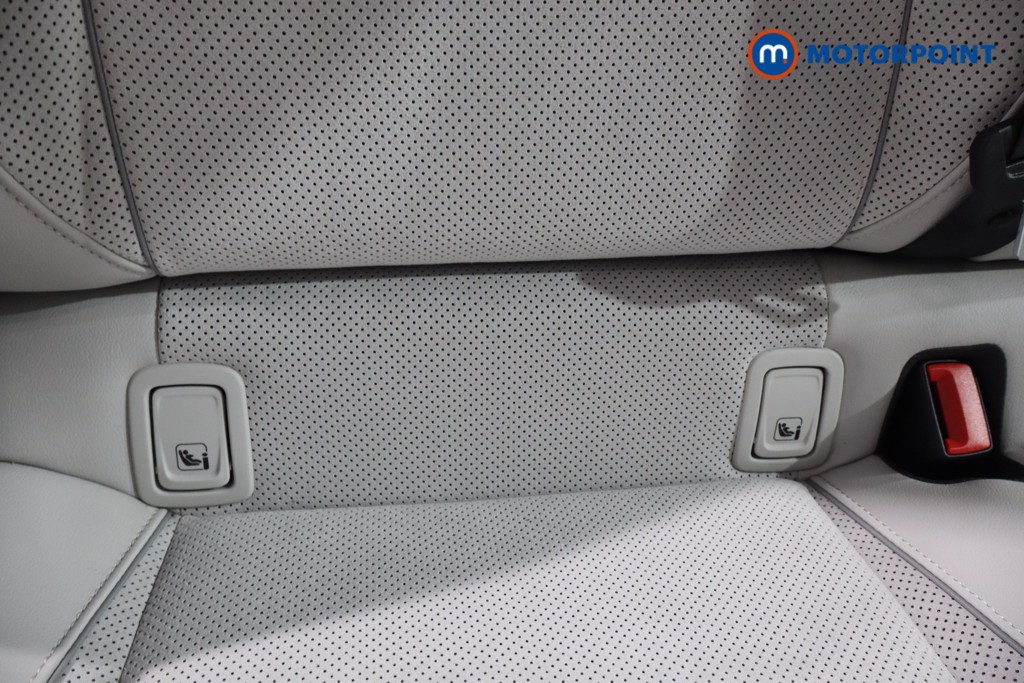 Volkswagen Passat Life Automatic Petrol Plug-In Hybrid Estate - Stock Number (1573333) - 26th supplementary image