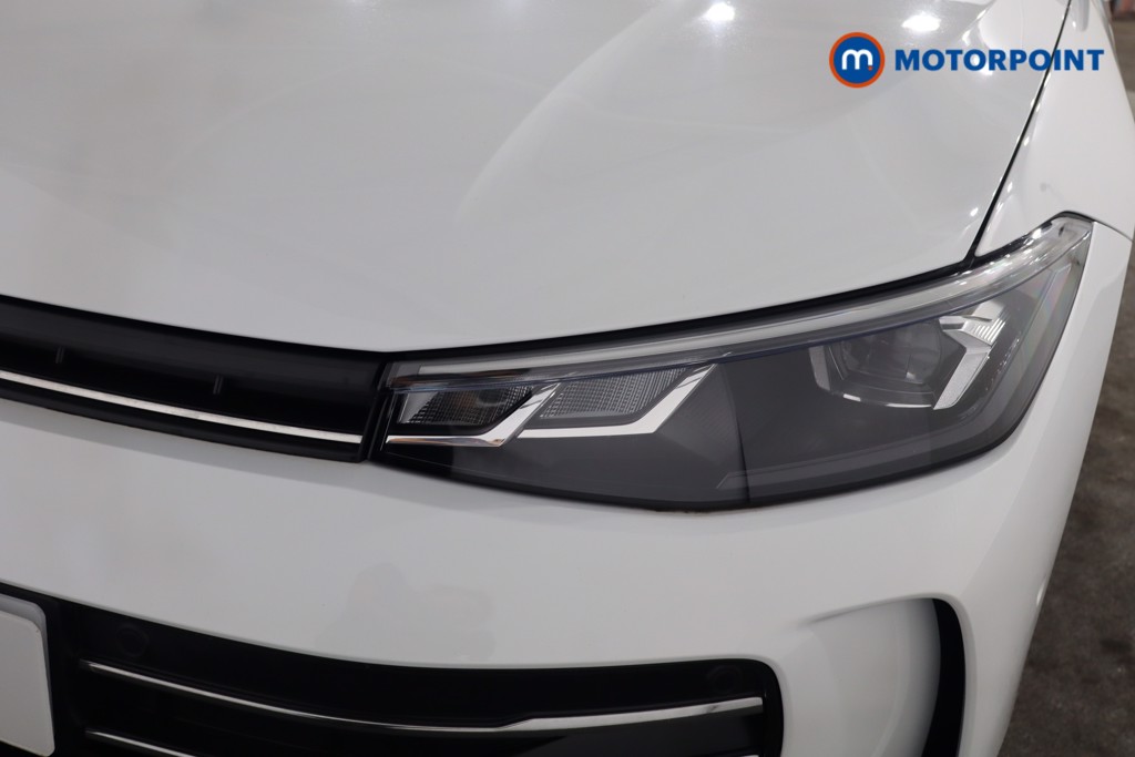 Volkswagen Passat Life Automatic Petrol Plug-In Hybrid Estate - Stock Number (1573333) - 28th supplementary image