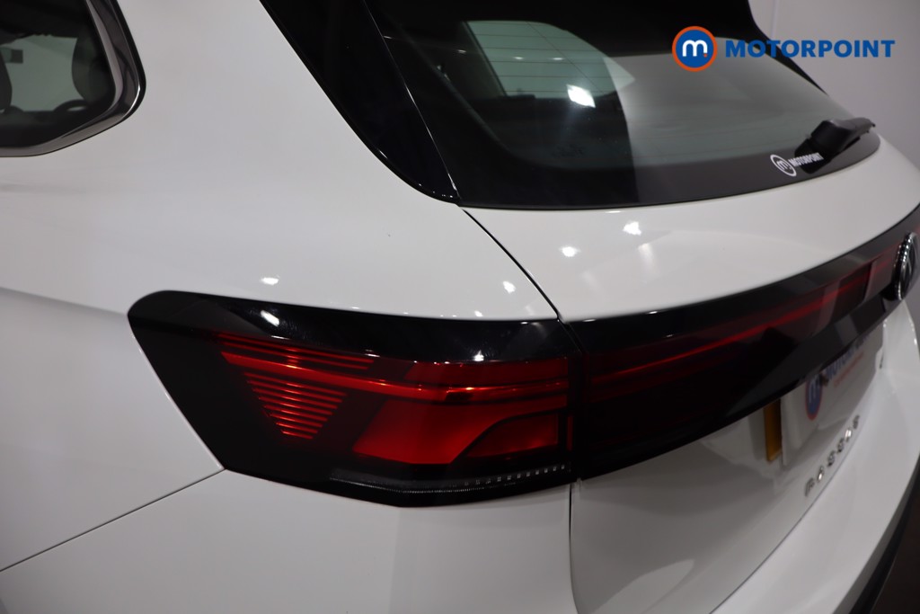 Volkswagen Passat Life Automatic Petrol Plug-In Hybrid Estate - Stock Number (1573333) - 34th supplementary image