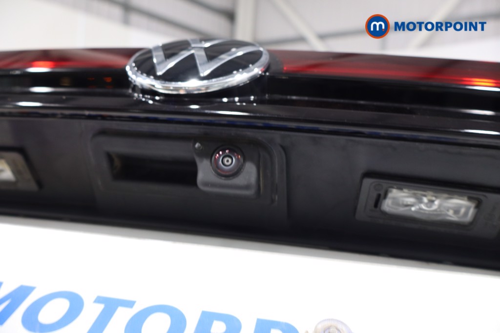Volkswagen Passat Life Automatic Petrol Plug-In Hybrid Estate - Stock Number (1573333) - 36th supplementary image