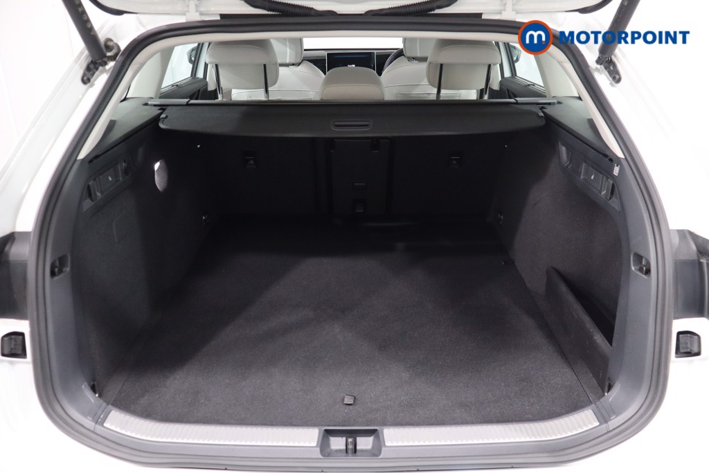 Volkswagen Passat Life Automatic Petrol Plug-In Hybrid Estate - Stock Number (1573333) - 41st supplementary image