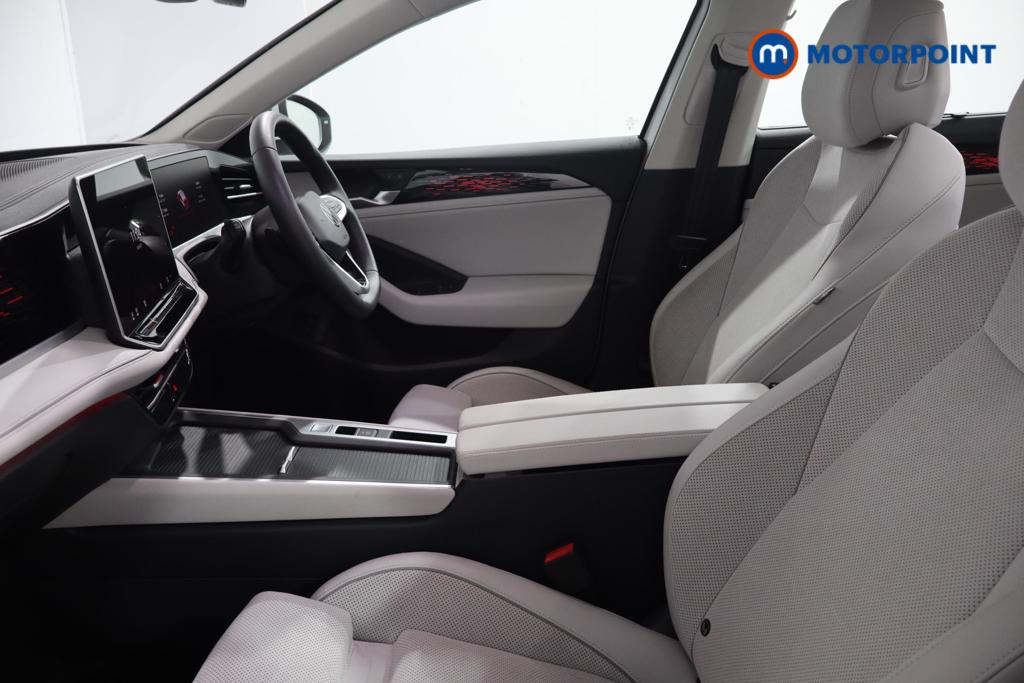 Volkswagen Passat Life Automatic Petrol Plug-In Hybrid Estate - Stock Number (1573337) - 14th supplementary image