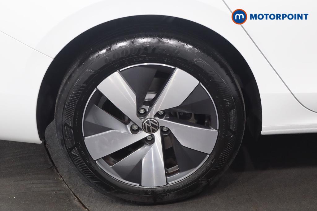 Volkswagen Passat Life Automatic Petrol Plug-In Hybrid Estate - Stock Number (1573337) - 19th supplementary image