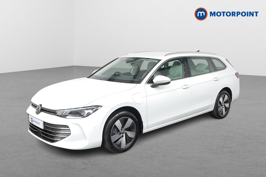 Volkswagen Passat Life Automatic Petrol Plug-In Hybrid Estate - Stock Number (1573337) - Passenger side front corner