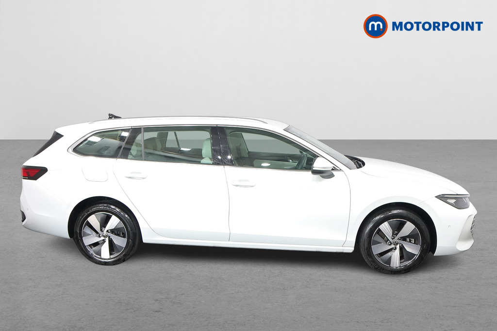 Volkswagen Passat Life Automatic Petrol Plug-In Hybrid Estate - Stock Number (1573337) - Drivers side