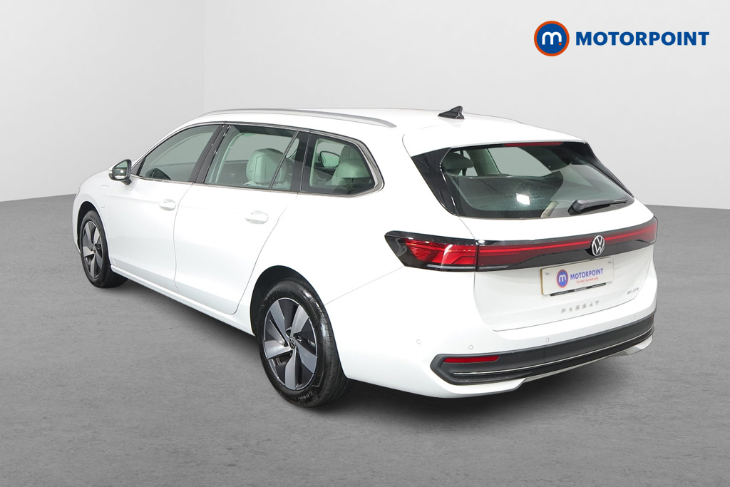 Volkswagen Passat Life Automatic Petrol Plug-In Hybrid Estate - Stock Number (1573337) - Passenger side rear corner