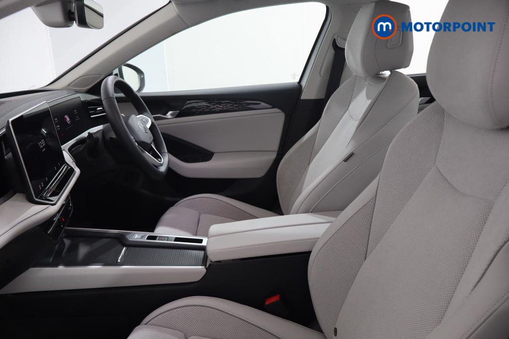 Volkswagen Passat Life Automatic Petrol Plug-In Hybrid Estate - Stock Number (1573341) - 14th supplementary image