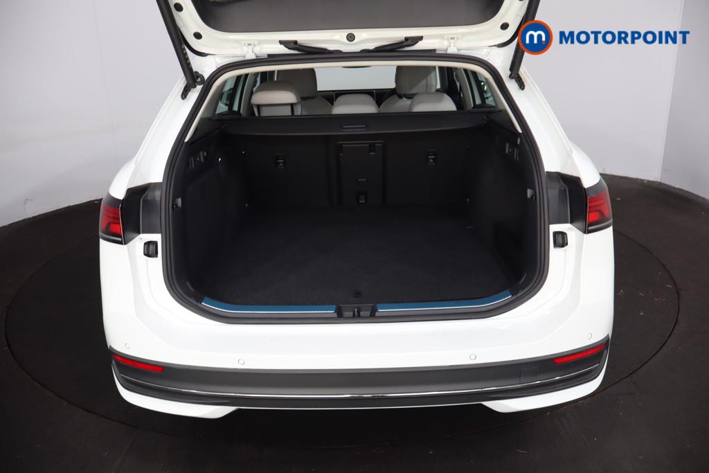 Volkswagen Passat Life Automatic Petrol Plug-In Hybrid Estate - Stock Number (1573341) - 17th supplementary image