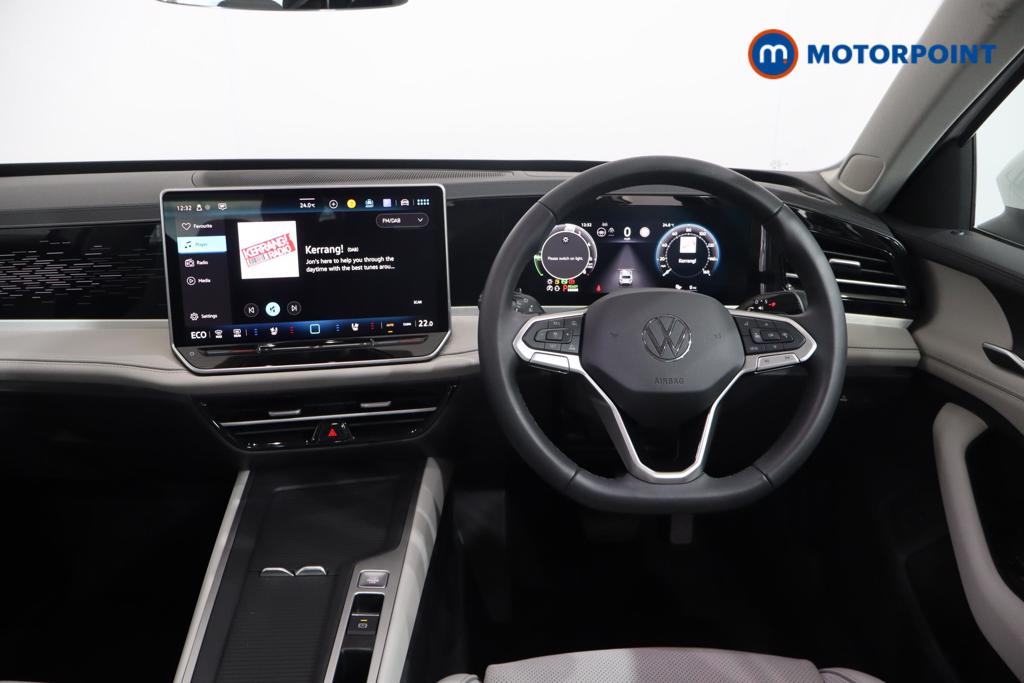 Volkswagen Passat Life Automatic Petrol Plug-In Hybrid Estate - Stock Number (1573341) - 1st supplementary image