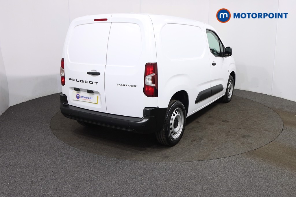 Peugeot Partner Professional Manual Diesel Panel Van - Stock Number (1573555) - Drivers side rear corner