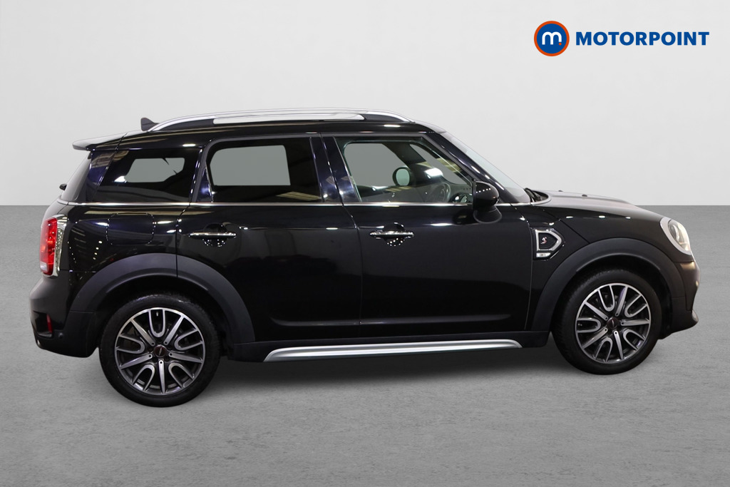 Mini Countryman Cooper S Sport Manual Petrol SUV - Stock Number (1573643) - Drivers side