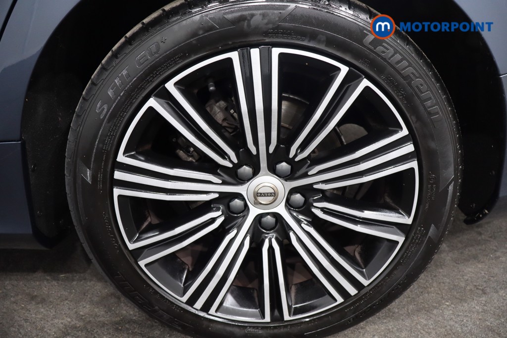 Volvo V60 Inscription Plus Automatic Petrol Estate - Stock Number (1573713) - 12th supplementary image