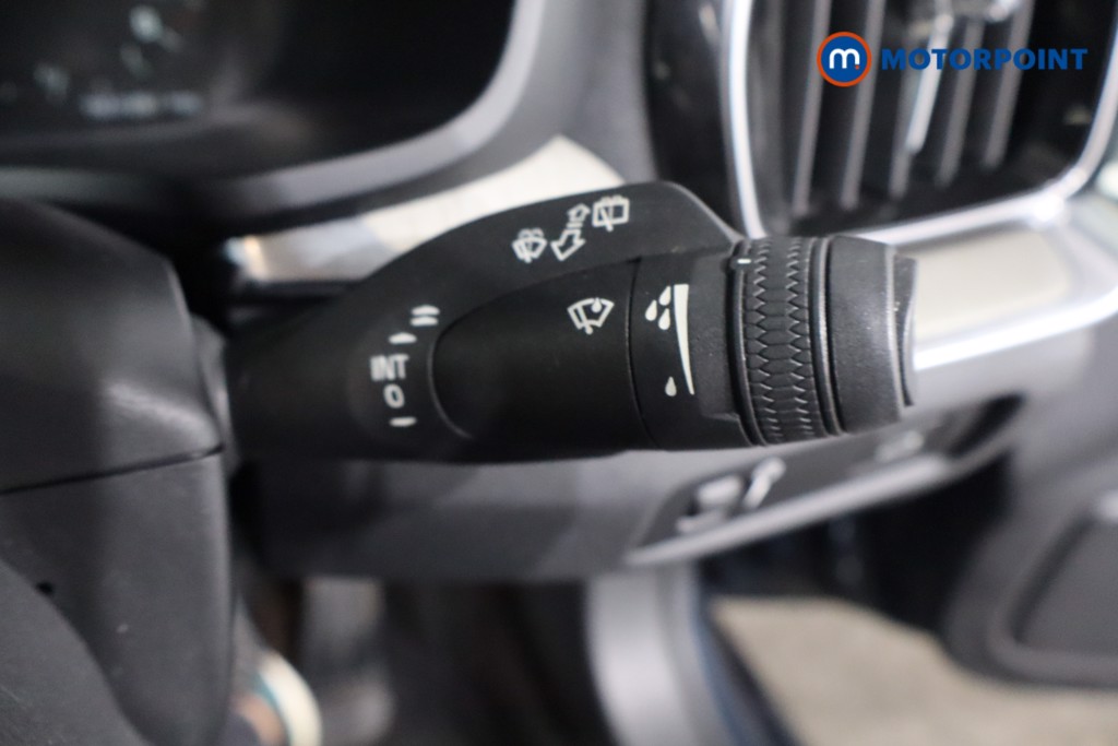 Volvo V60 Inscription Plus Automatic Petrol Estate - Stock Number (1573713) - 17th supplementary image