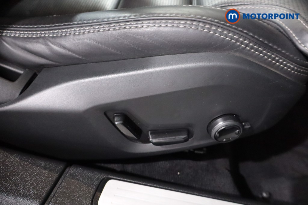 Volvo V60 Inscription Plus Automatic Petrol Estate - Stock Number (1573713) - 21st supplementary image