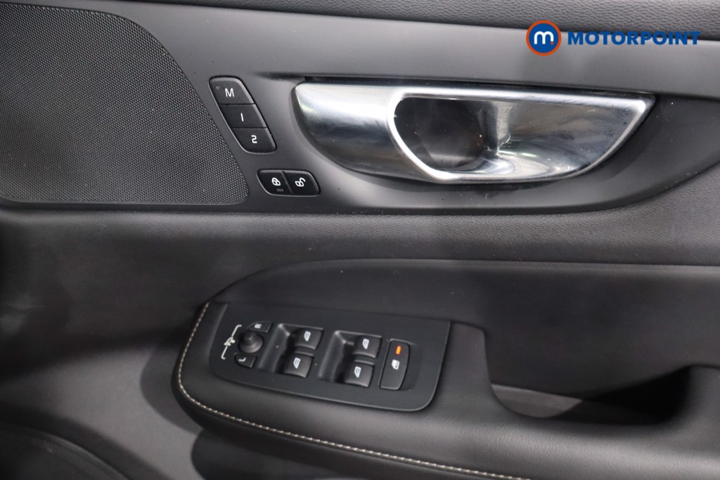 Volvo V60 Inscription Plus Automatic Petrol Estate - Stock Number (1573713) - 23rd supplementary image