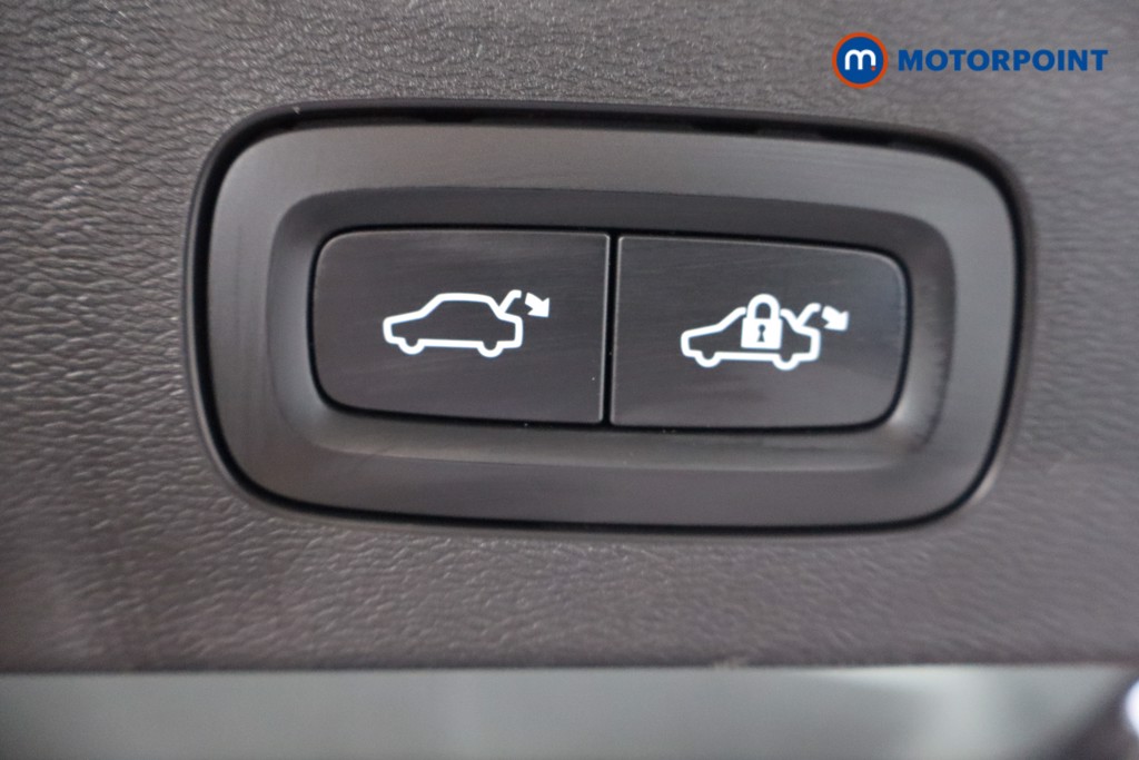 Volvo V60 Inscription Plus Automatic Petrol Estate - Stock Number (1573713) - 36th supplementary image