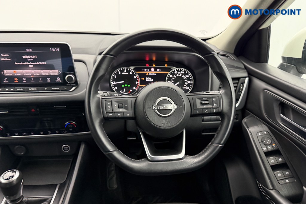Nissan Qashqai Acenta Premium Manual Petrol SUV - Stock Number (1573803) - 2nd supplementary image