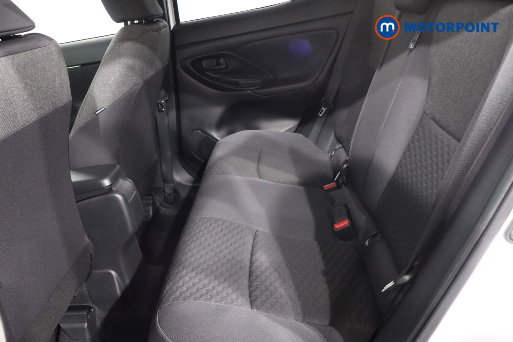 Toyota Yaris Cross Design Automatic Petrol-Electric Hybrid Estate - Stock Number (1573946) - 5th supplementary image
