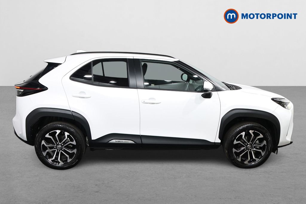Toyota Yaris Cross Design Automatic Petrol-Electric Hybrid Estate - Stock Number (1573946) - Drivers side