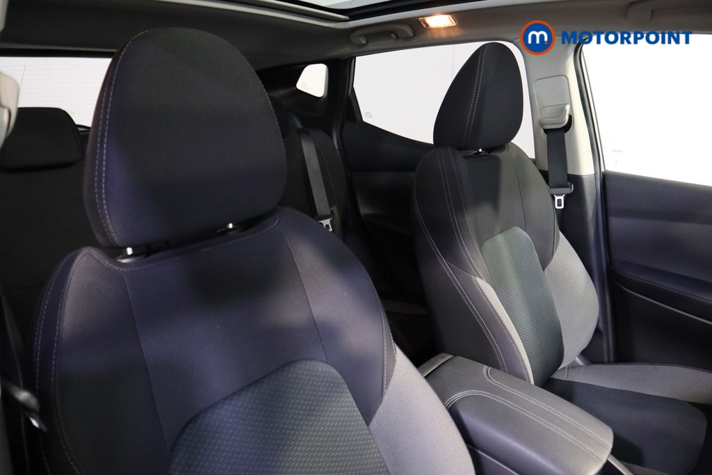 Nissan Qashqai N-Connecta Manual Petrol SUV - Stock Number (1573958) - 9th supplementary image