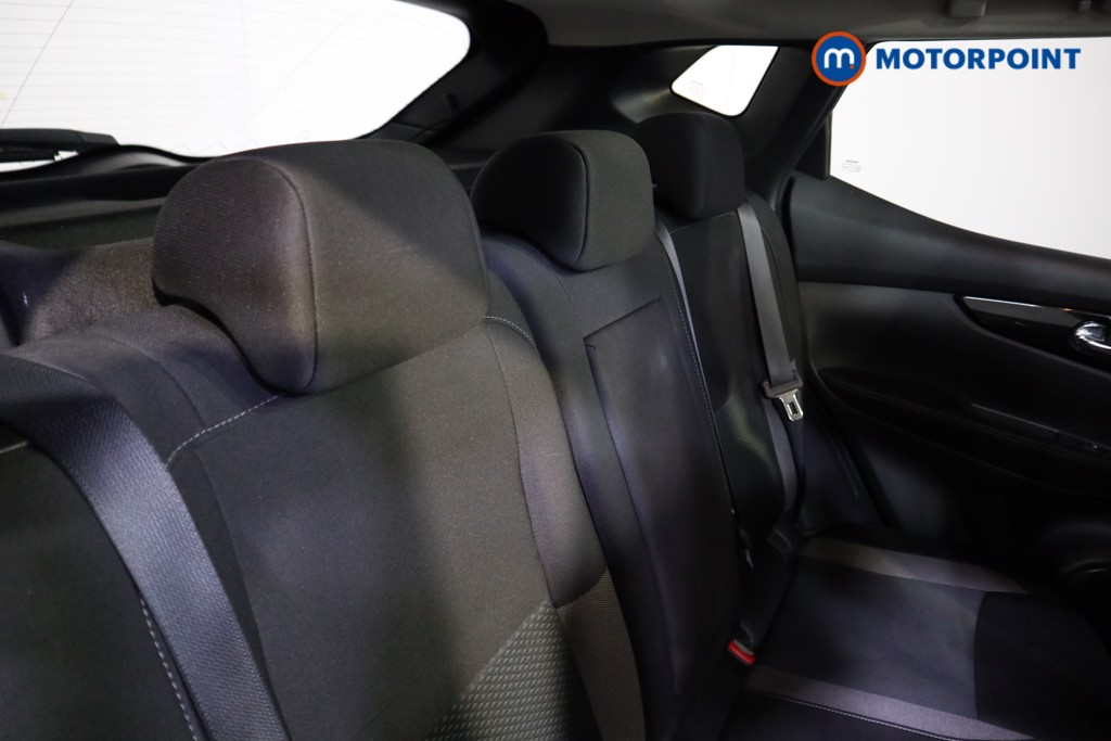 Nissan Qashqai N-Connecta Manual Petrol SUV - Stock Number (1573958) - 10th supplementary image