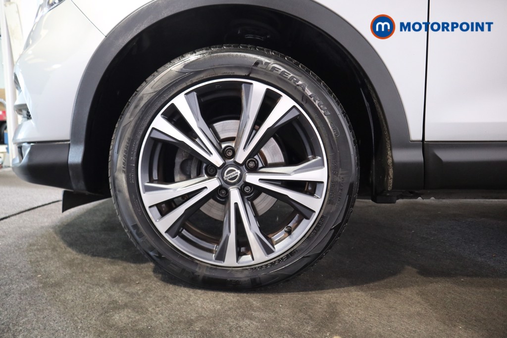 Nissan Qashqai N-Connecta Manual Petrol SUV - Stock Number (1573958) - 14th supplementary image