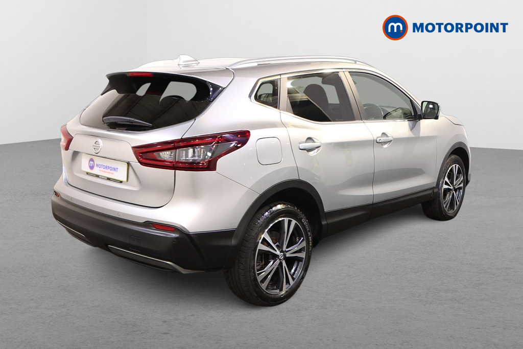 Nissan Qashqai N-Connecta Manual Petrol SUV - Stock Number (1573958) - Drivers side rear corner