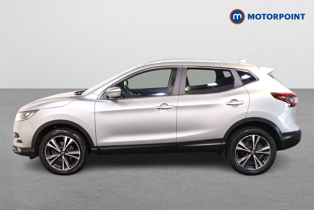 Nissan Qashqai N-Connecta Manual Petrol SUV - Stock Number (1573958) - Passenger side