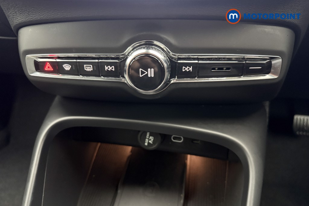 Volvo Xc40 Plus Automatic Petrol SUV - Stock Number (1574034) - 9th supplementary image