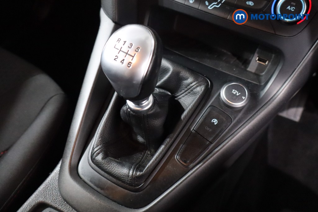 Ford Focus St-Line X Manual Petrol Estate - Stock Number (1574048) - 14th supplementary image