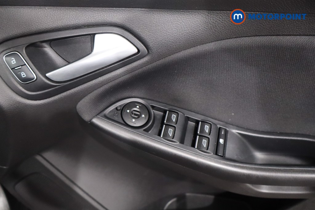 Ford Focus St-Line X Manual Petrol Estate - Stock Number (1574048) - 22nd supplementary image