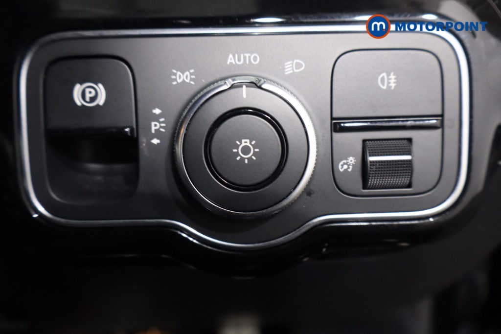 Mercedes-Benz A Class Amg Line Manual Petrol Hatchback - Stock Number (1574347) - 22nd supplementary image