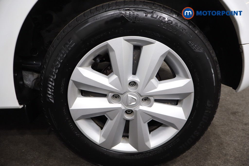 Dacia Sandero Comfort Manual Petrol Hatchback - Stock Number (1574411) - 12th supplementary image