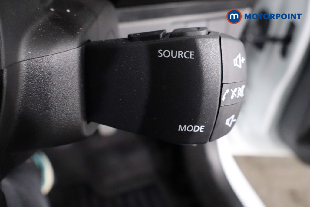 Dacia Sandero Comfort Manual Petrol Hatchback - Stock Number (1574411) - 17th supplementary image