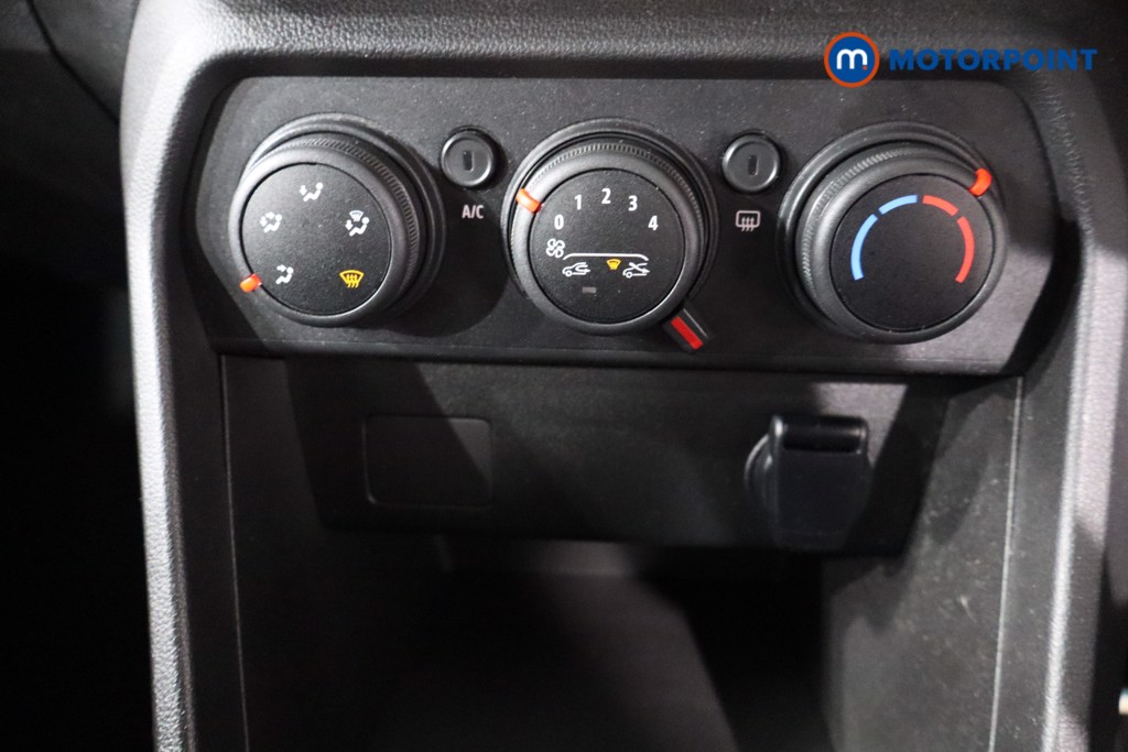 Dacia Sandero Comfort Manual Petrol Hatchback - Stock Number (1574411) - 20th supplementary image