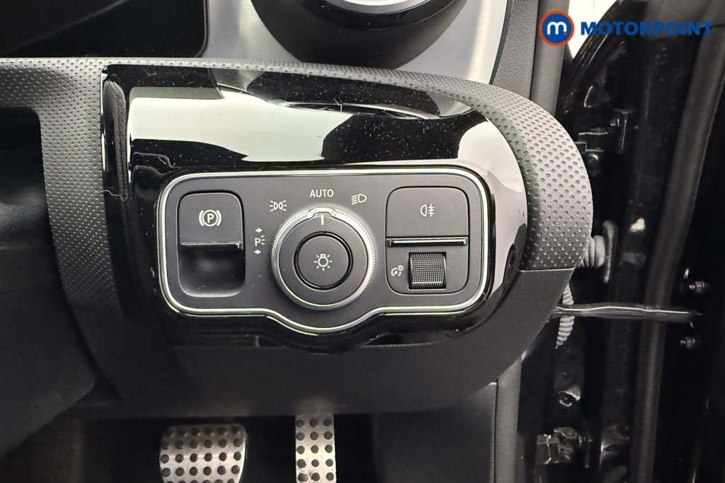 Mercedes-Benz CLA Amg Line Automatic Petrol Coupe - Stock Number (1574651) - 15th supplementary image