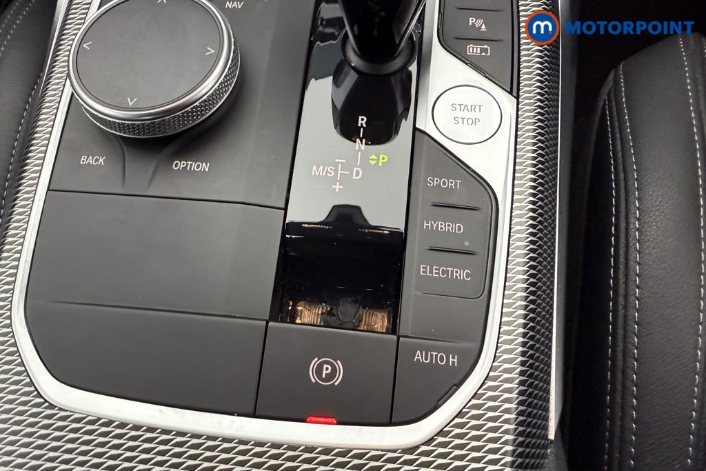 BMW 3 Series M Sport Automatic Petrol Plug-In Hybrid Saloon - Stock Number (1574661) - 13th supplementary image